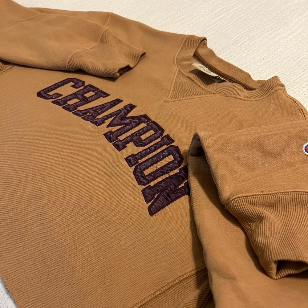 CHAMPION ✨ Camel Crop Sweater M
